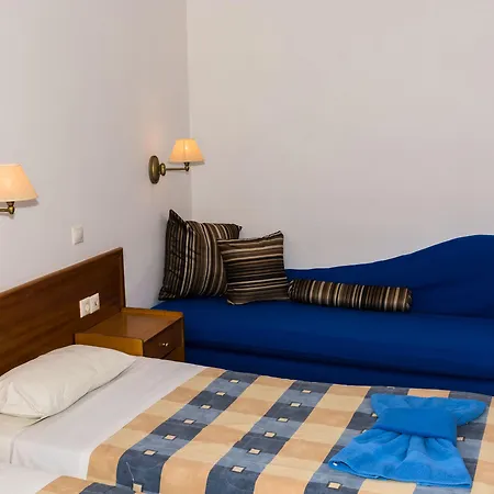 Chandris 4* Kávosz