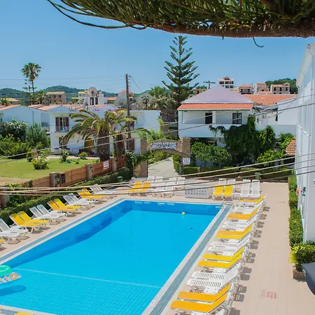 Chandris 4*