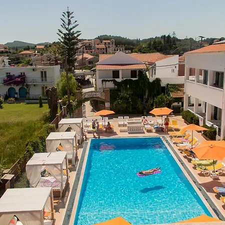 Chandris Kavos