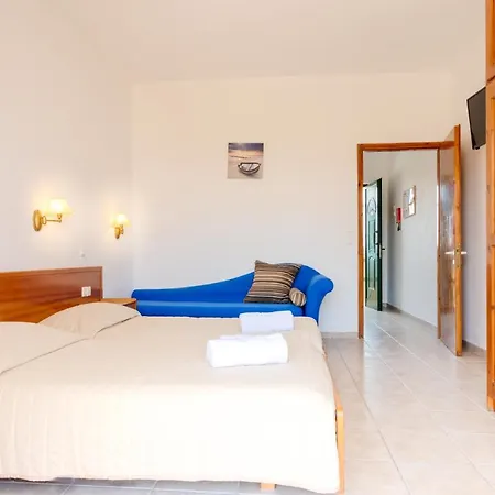 Apartmanhotel Chandris 4*