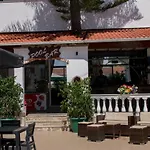 Chandris 4*