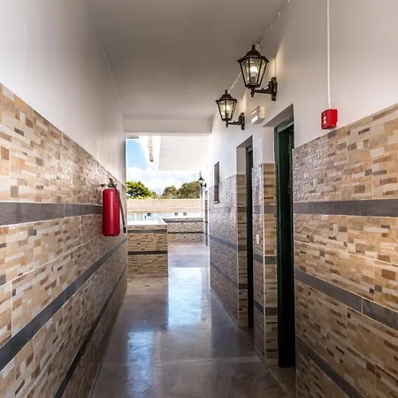 Apartahotel Chandris Kávos