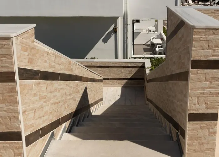 Chandris Hotel apartamentowy Kávos