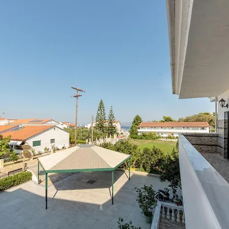 Apart Otel Chandris 3*
